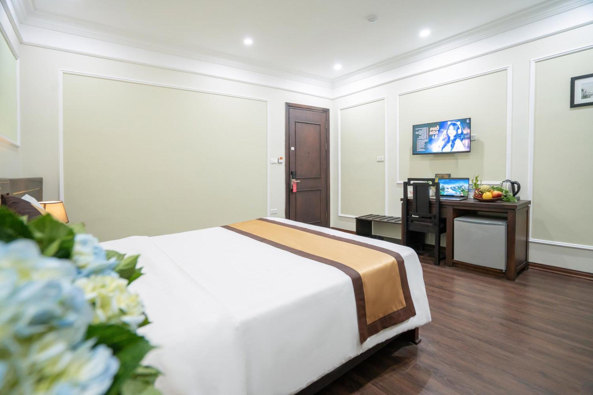 Ha Noi Lake View Hotel & Travel Hanói Exterior foto